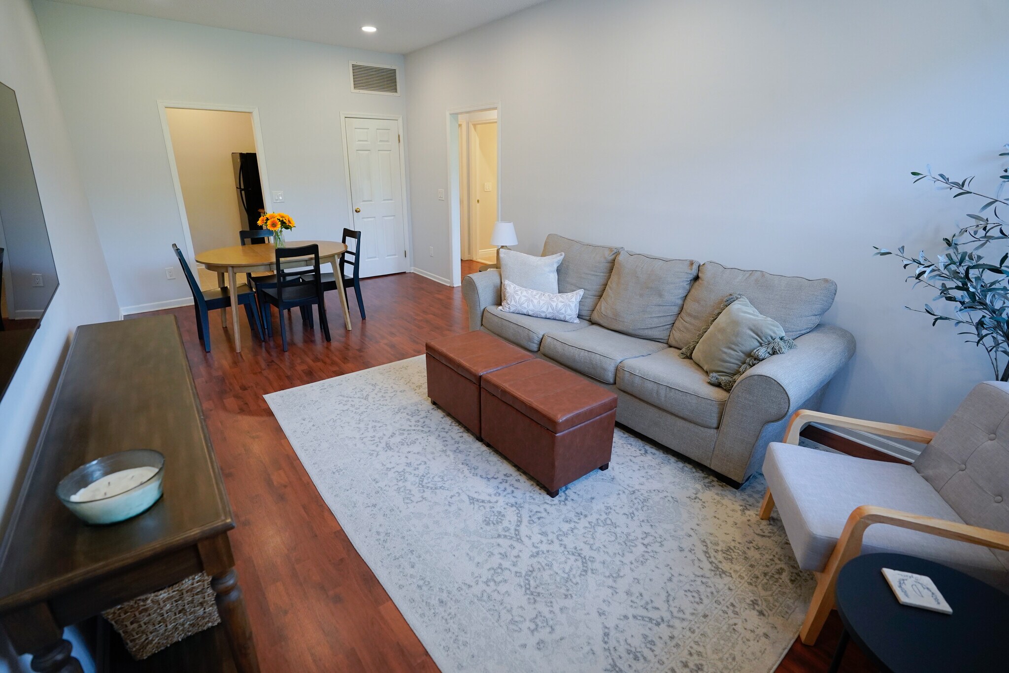 Living Rm/Dining Rm - 120 Willard St