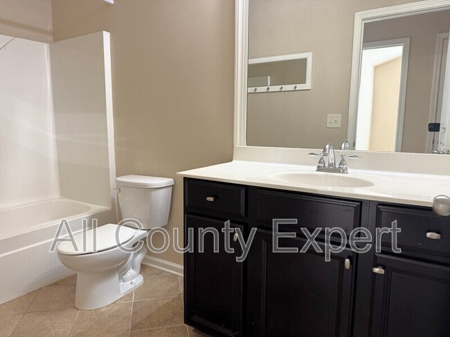Building Photo - 1065 Township Cir