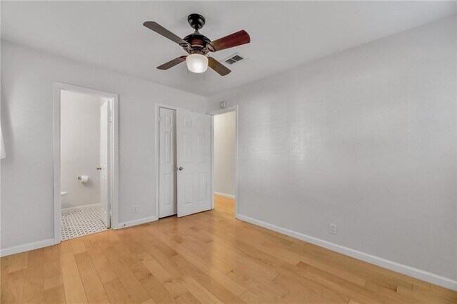 Building Photo - 5804 Cedardale Dr