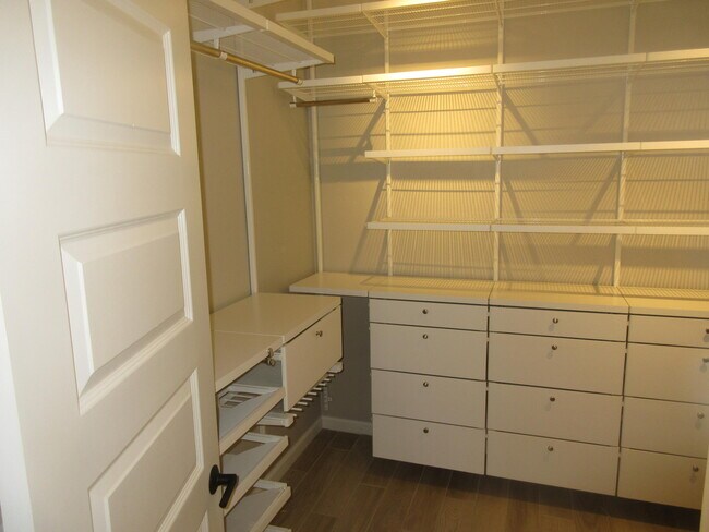Building Photo - 8715 Sugarite Trail NE