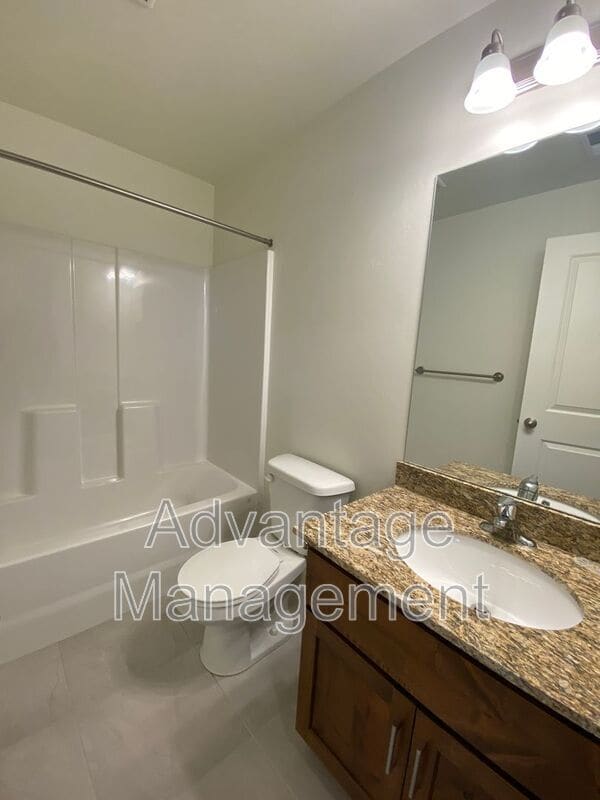 Building Photo - 531 S 1080 W