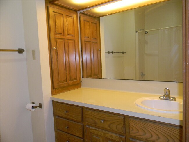 Building Photo - 2315 The Strand