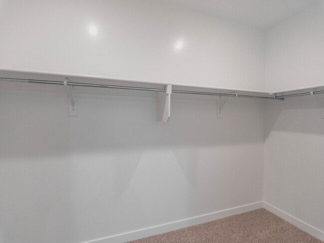 Building Photo - 2308 E 830 S