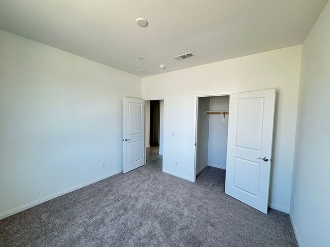 Building Photo - 12783 Mendocino Ridge Dr