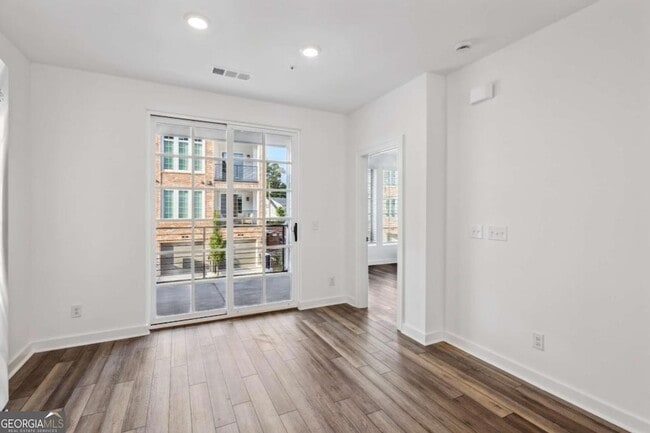 Building Photo - 432 Burton Dr