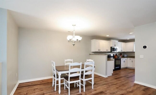 Building Photo - Italian Estates Property Management