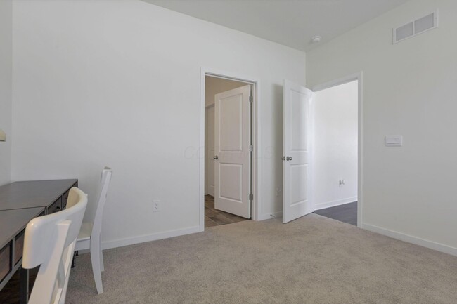 Building Photo - 567 Faulkner Dr