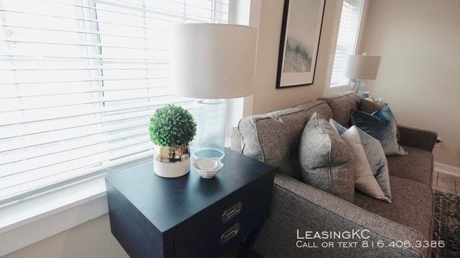 Building Photo - Harrison 31