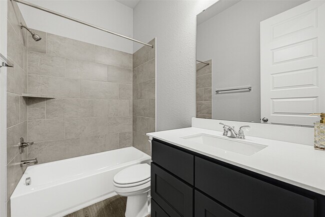 Building Photo - 24831 Hibiscus Gdn Wy