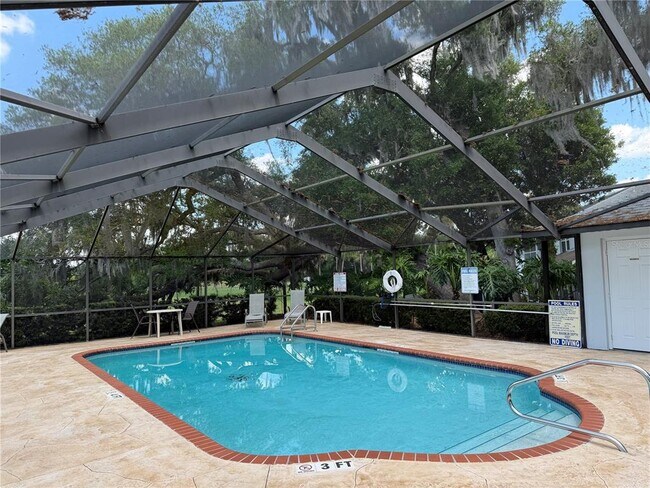 Building Photo - 315 Eagle Ridge Dr