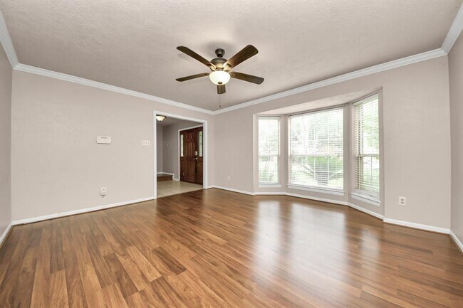 Building Photo - 4907 Echo Falls Dr