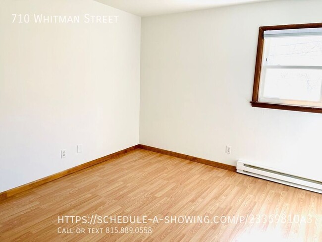 Building Photo - Beautiful newly renovated  2 Bedroom Apt! ...