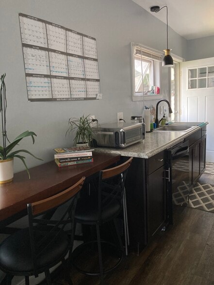 Building Photo - 314 Willow St