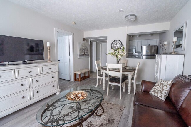 Building Photo - 4715 Cobblestone Dr