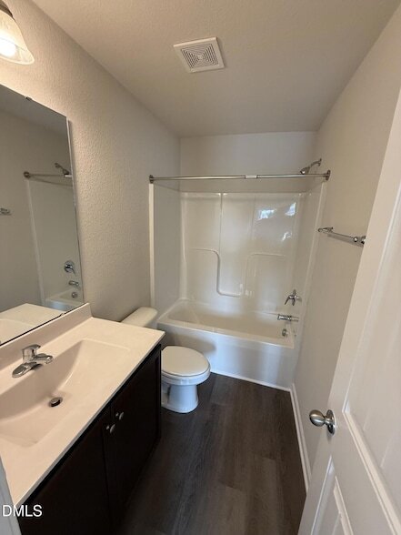 Building Photo - 2091 Wiggins Village Dr