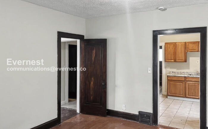 Building Photo - 3391 W 117th St