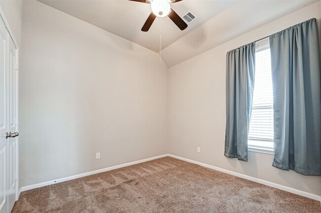 Building Photo - 402 Conchola Ln