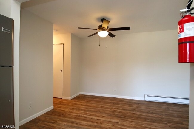 Building Photo - 515 Andria Ave