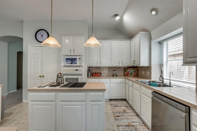 Building Photo - 1230 Wildewood Ct