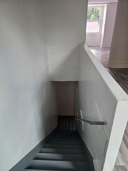 Building Photo - 440 N Hall St
