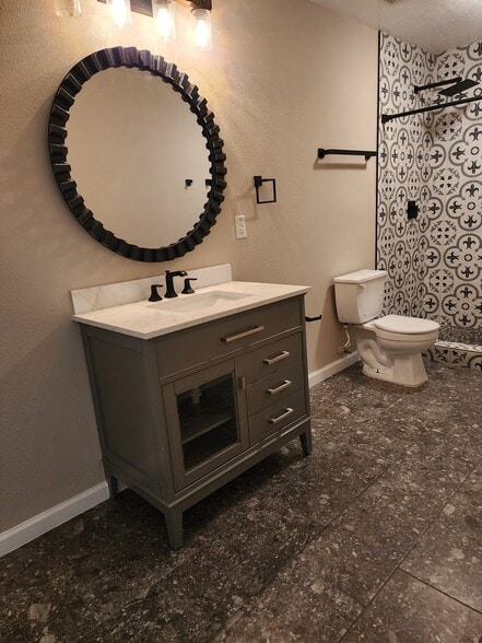 Primary Bath - 1714 Village Townhome Dr