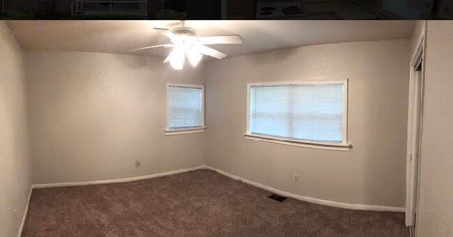 Building Photo - Coming Soon! 2BR Duplex with Screened Patio in the Murray Hill