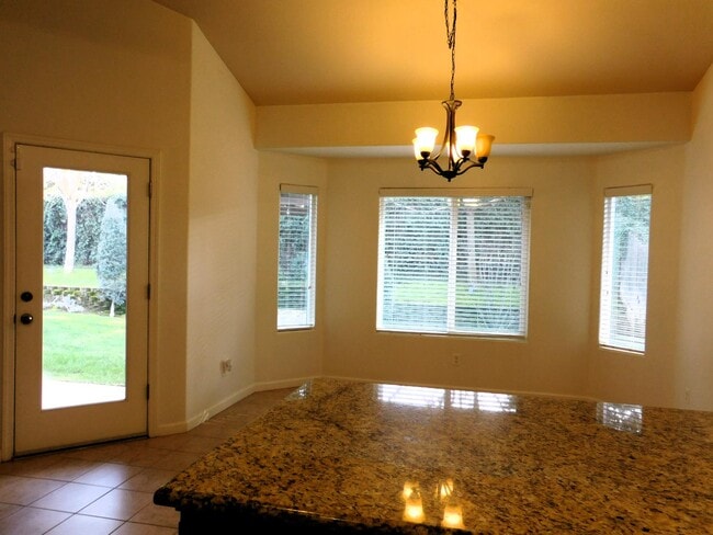 Building Photo - 5189 W Beechwood Ave