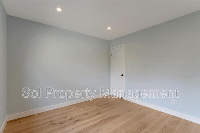 Building Photo - 2703 Subec Ln
