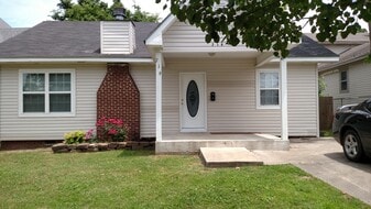 Building Photo - 719 S 17th St
