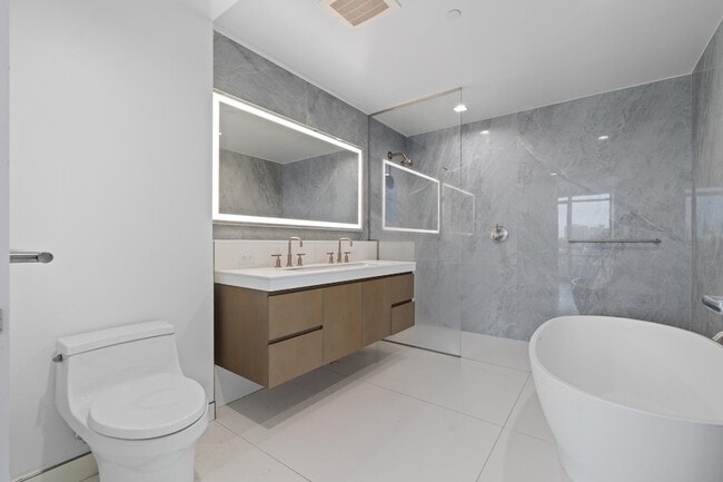 Building Photo - 320 ADOLPHUS Ave