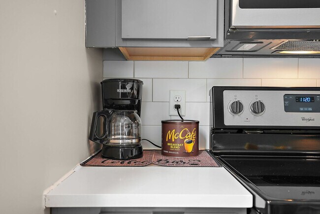 Building Photo - 1410 Nicollet Ave