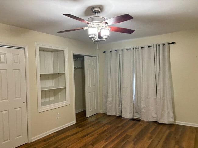 Building Photo - 2 Bedroom 2.5 Bath Home in Kitty Hawk $2150/mo