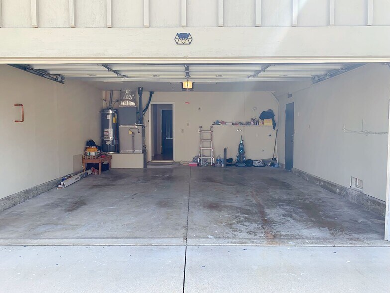 Building Photo - 2546 Cranberry Ln