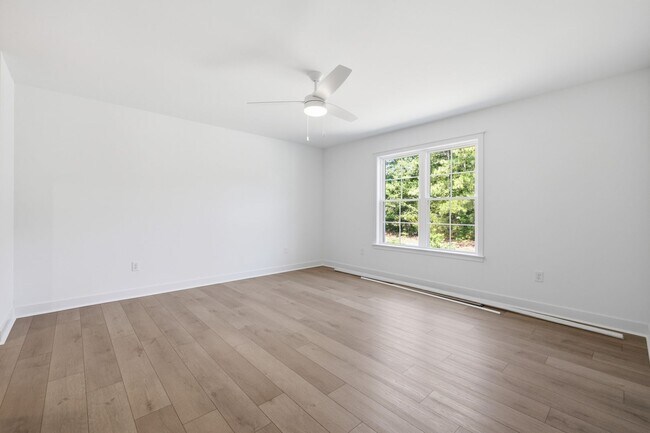 Building Photo - 21169 Baileys Ln
