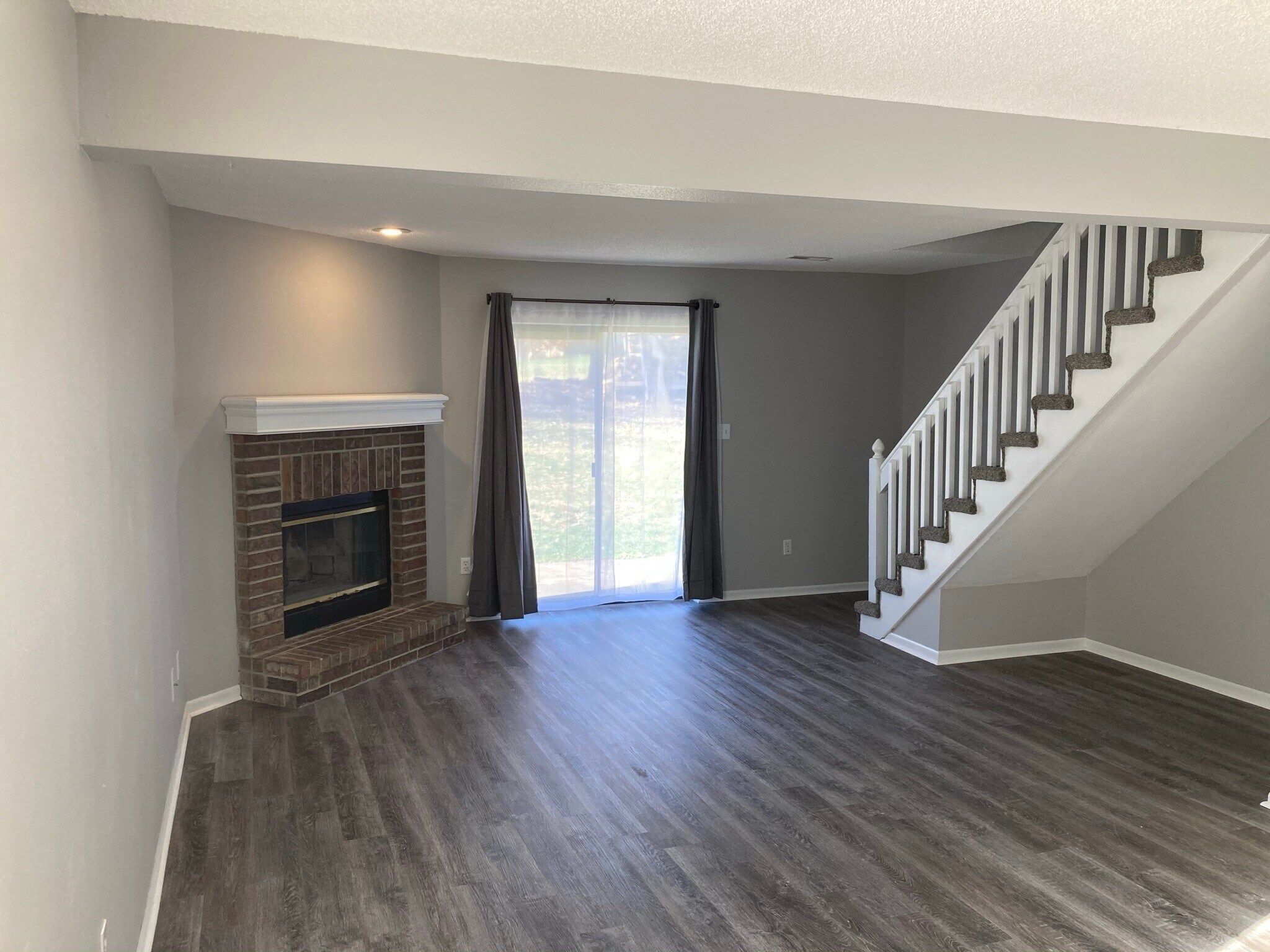 Building Photo - 2107 Highridge Dr