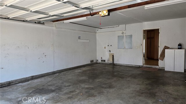 Building Photo - 12168 Mt Vernon Ave