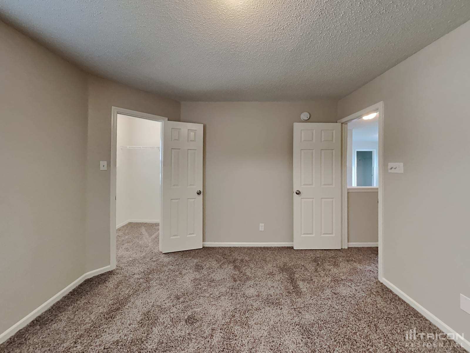 Building Photo - 2279 Westmere Dr