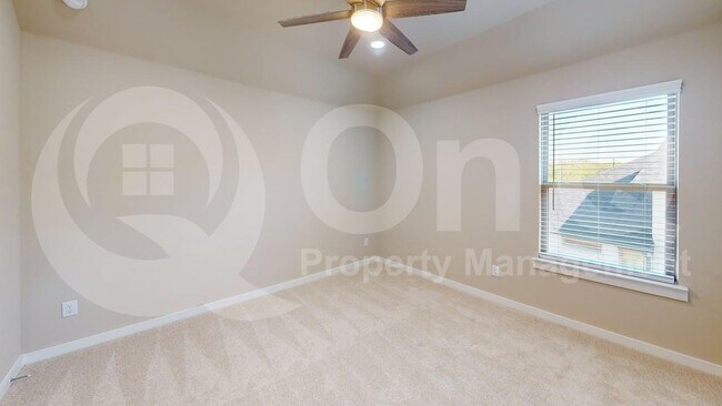 Building Photo - 714 Melody Hl Dr
