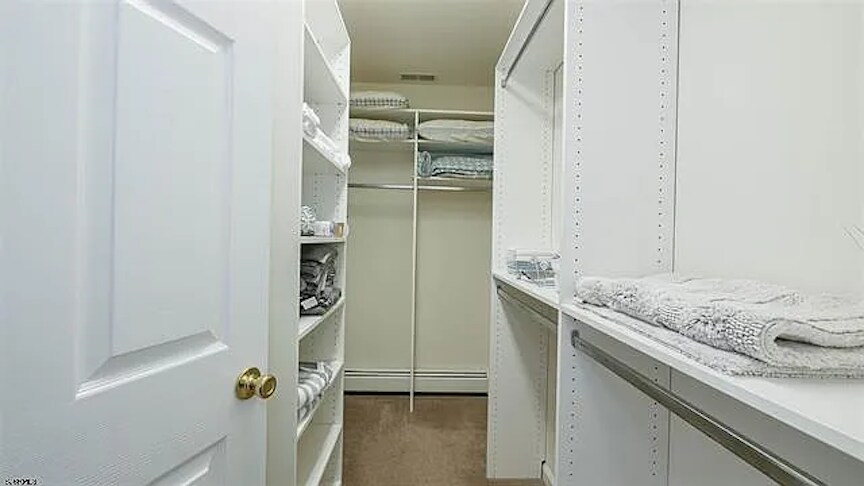 Building Photo - 10 N Adams Ave