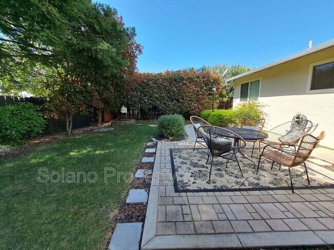 Building Photo - 110 Wayne Ct