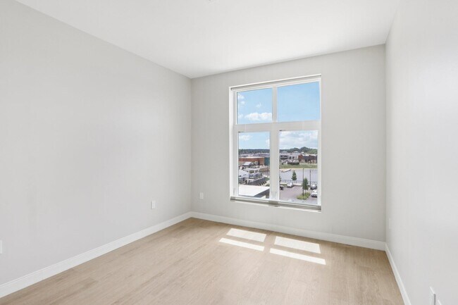 Building Photo - 18 Artisan Dr