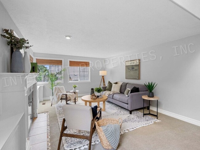 Building Photo - 4+ Bedroom Tigard Home With a Beautiful Vi...