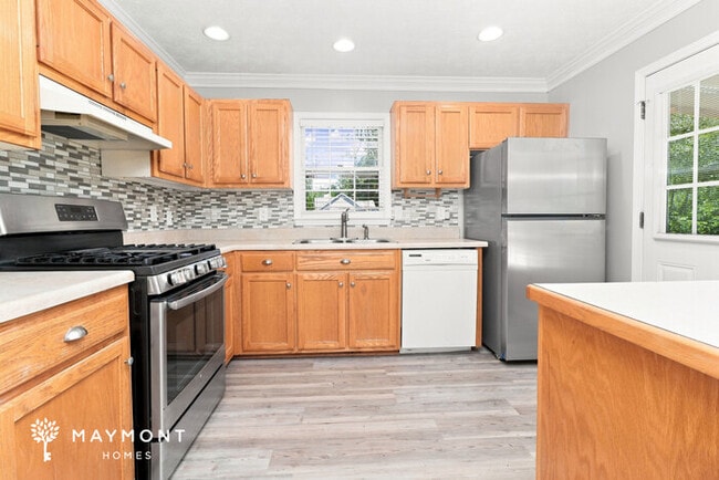 Building Photo - 4 Bedroom Home with Finished Basement