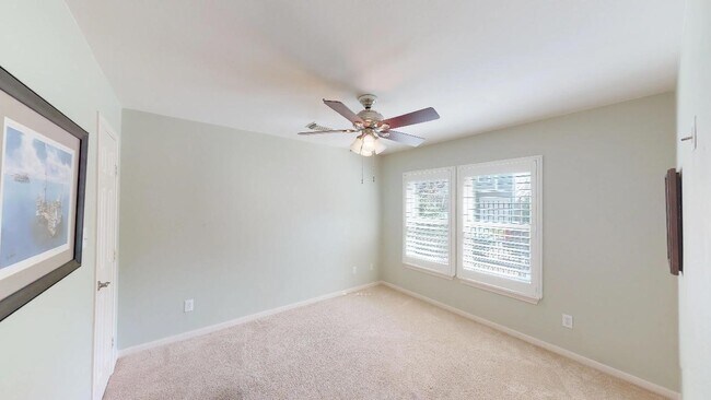 Building Photo - 2128 Gillette St
