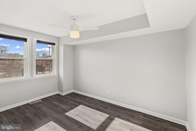 Building Photo - 5105 New Hampshire Ave NW