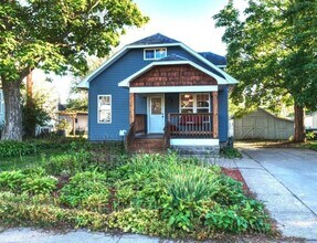 Building Photo - Charming 4 Bedroom, 1 Bathroom Home For Rent