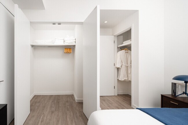 Building Photo - 140 Fulton St