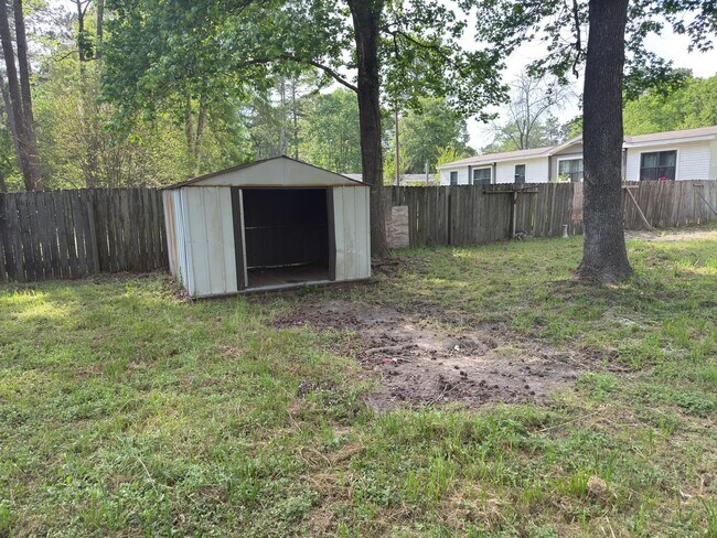 Building Photo - 109 Birchwood Dr