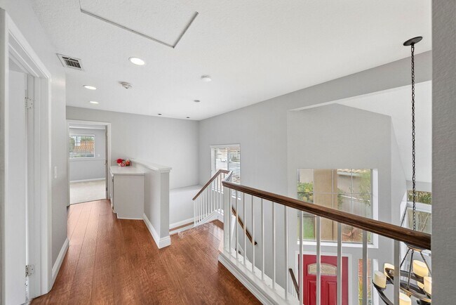 Building Photo - 40115 Starling St
