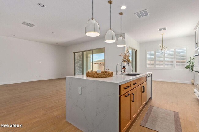 Building Photo - 8543 W Palo Verde Dr